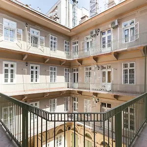  Appartamento Leda's Next To The Danube And Fashion Street